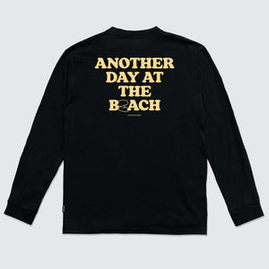 BLACK LONGSLEEVE SHIRT B(E)ACH